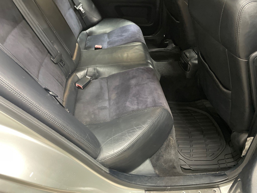 2001 Lexus IS Image 31