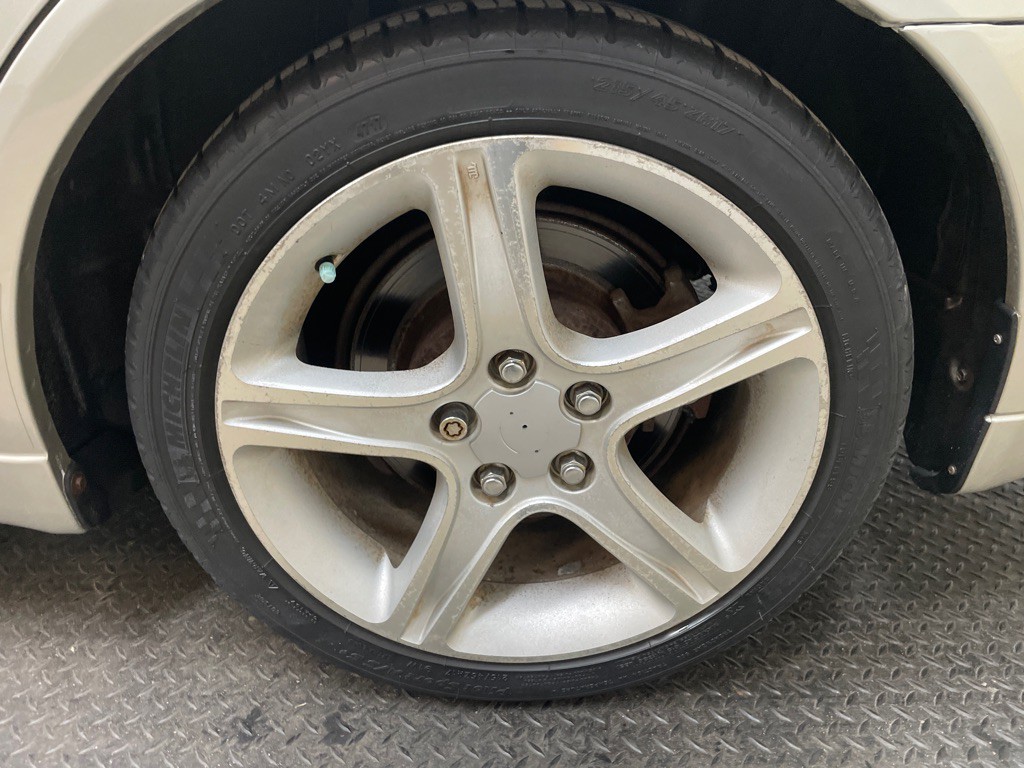 2001 Lexus IS Image 47