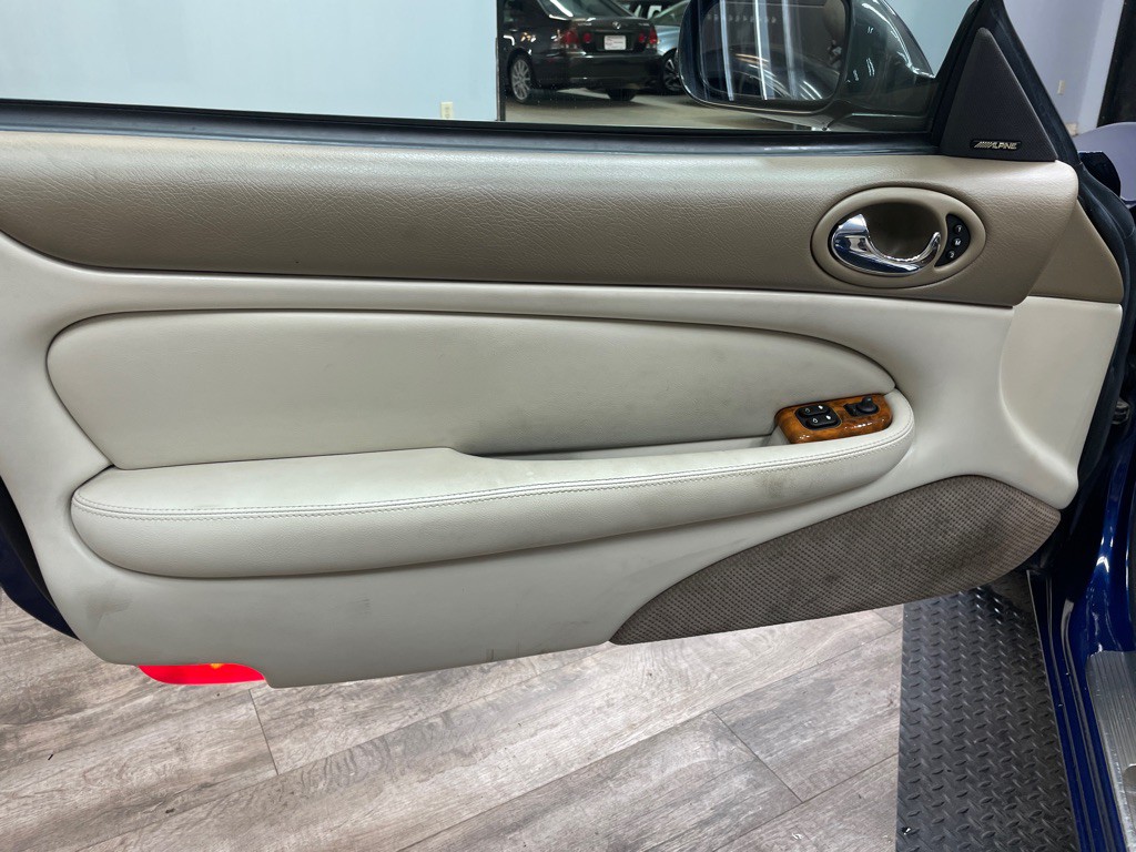 2003 Jaguar XK-Series Image 22
