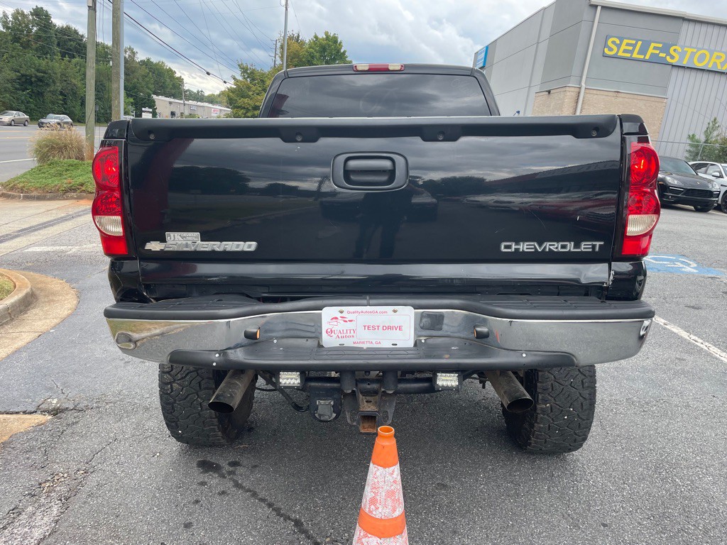 2004 Chevrolet Silverado 1500 Image 3