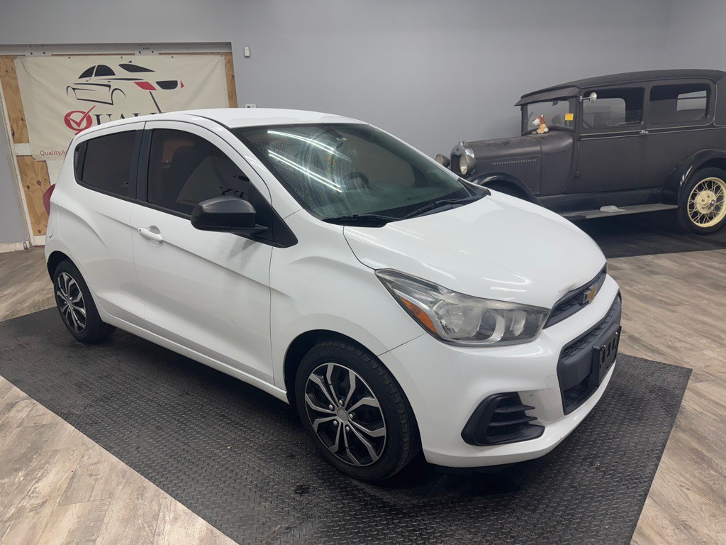 2017 Chevrolet Spark Image 3