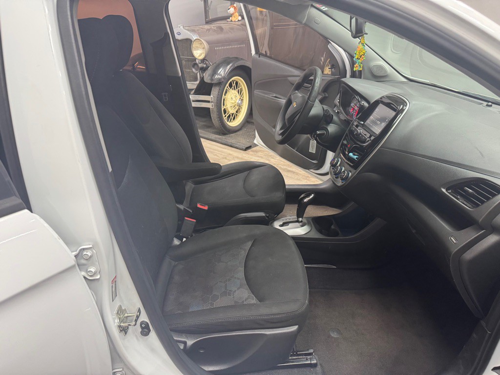 2017 Chevrolet Spark Image 19