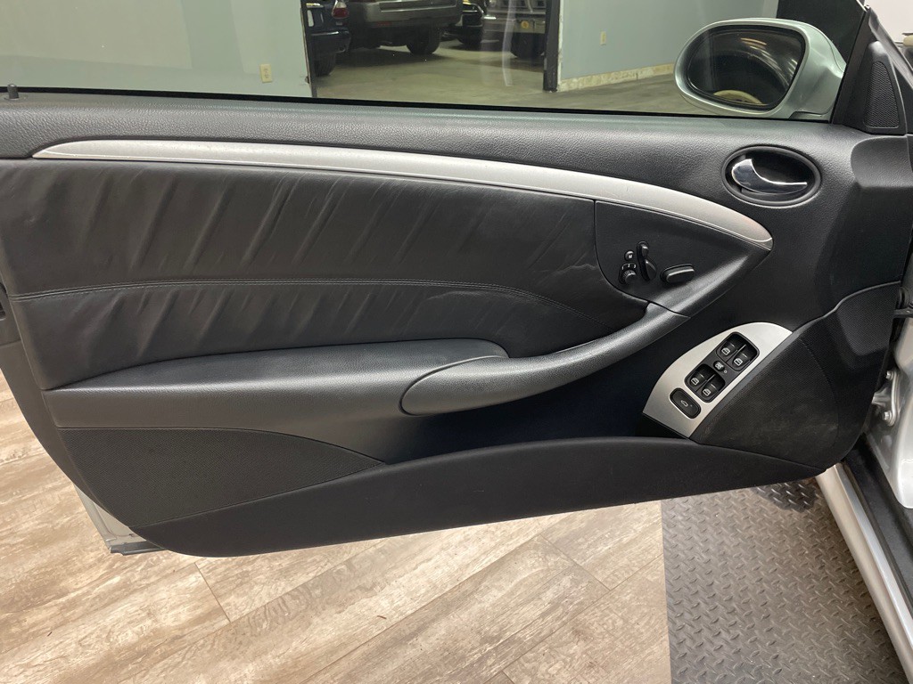 2007 Mercedes-Benz CLK-Class Image 24