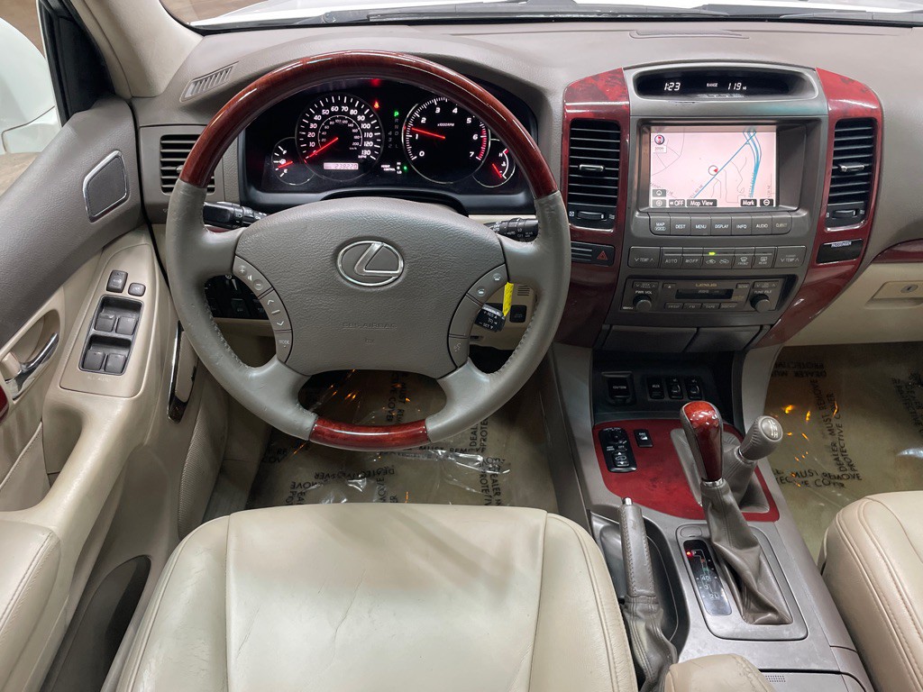 2009 Lexus GX Image 4