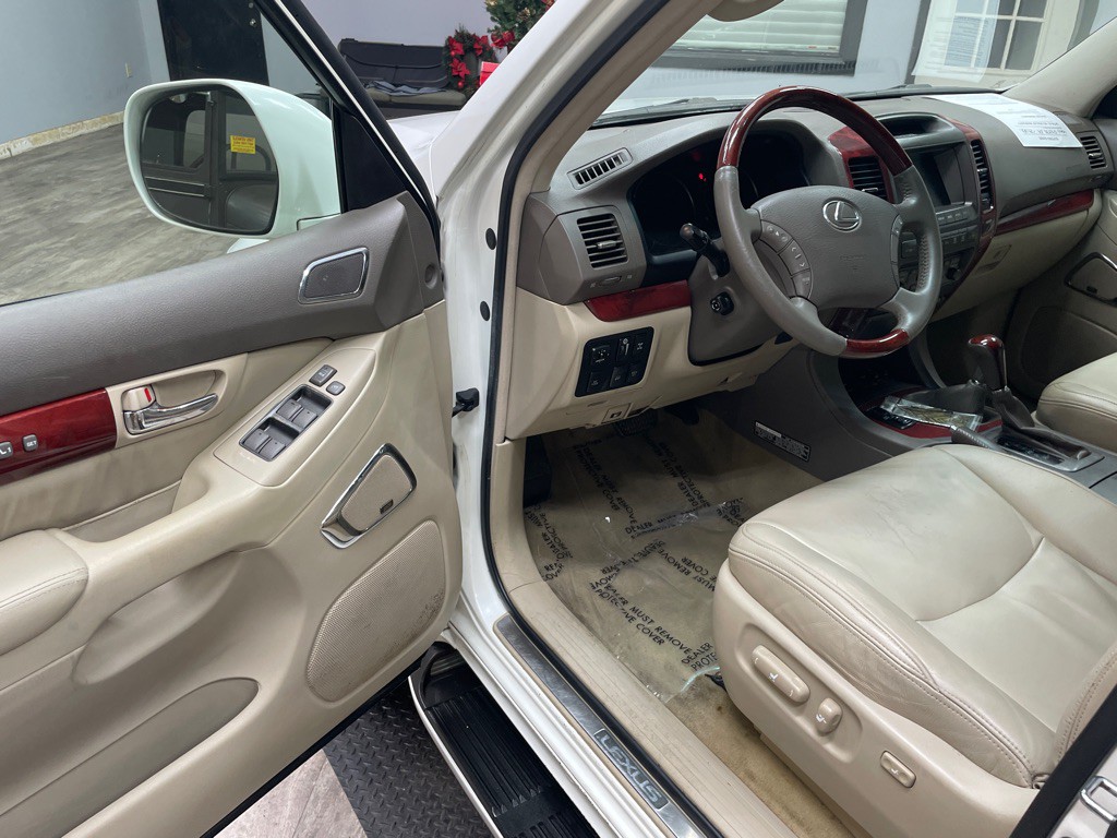 2009 Lexus GX Image 15