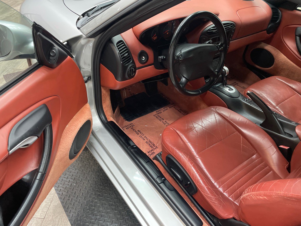 2000 Porsche Boxster Image 4