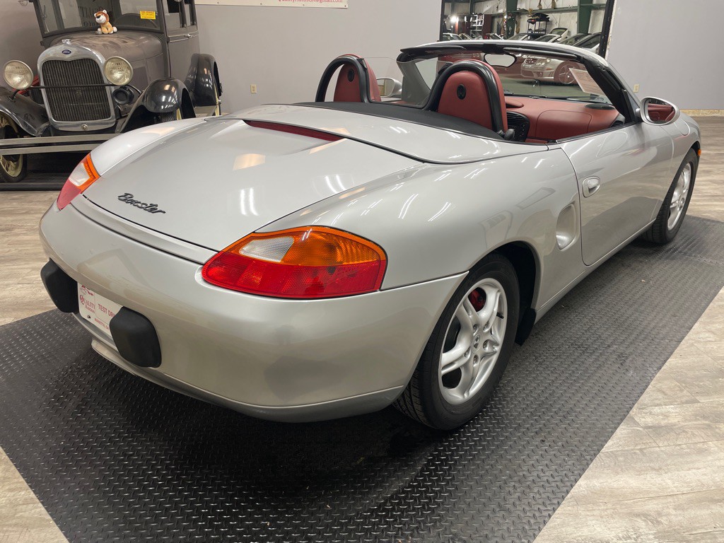 2000 Porsche Boxster Image 10