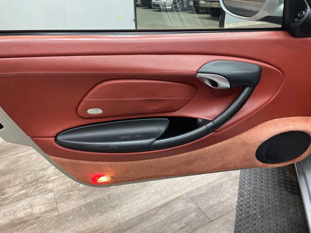2000 Porsche Boxster Image 23