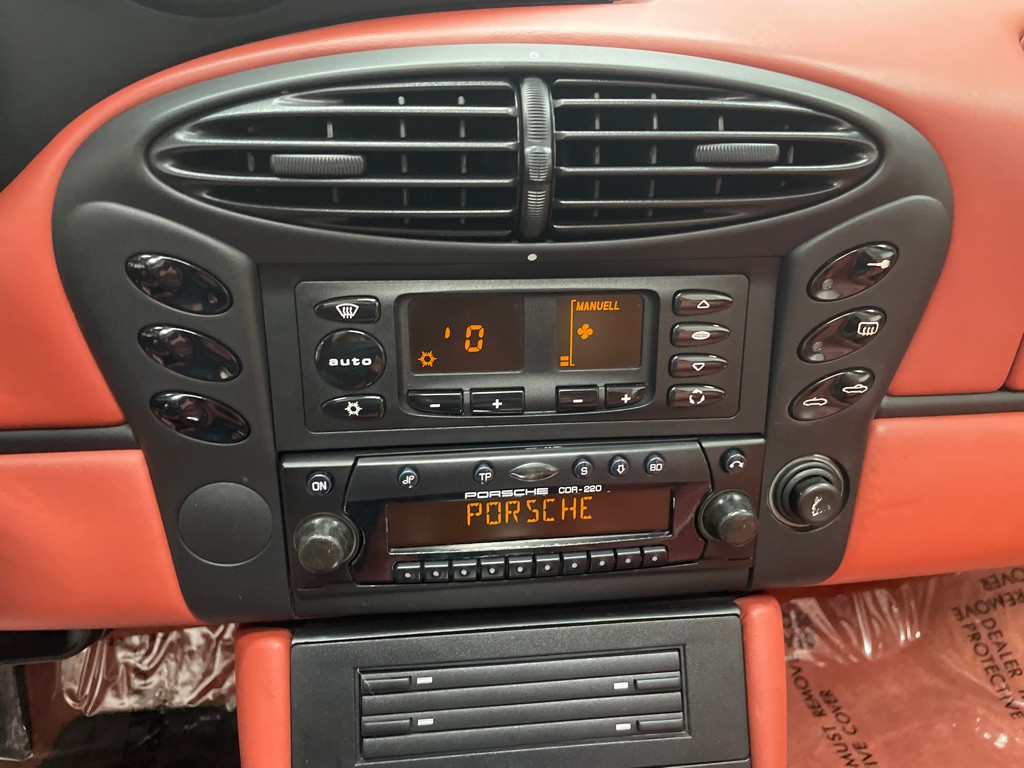 2000 Porsche Boxster Image 29