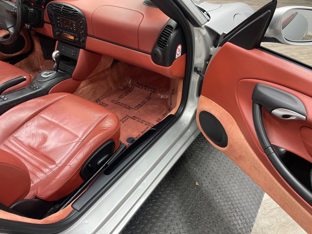 2000 Porsche Boxster Image 32