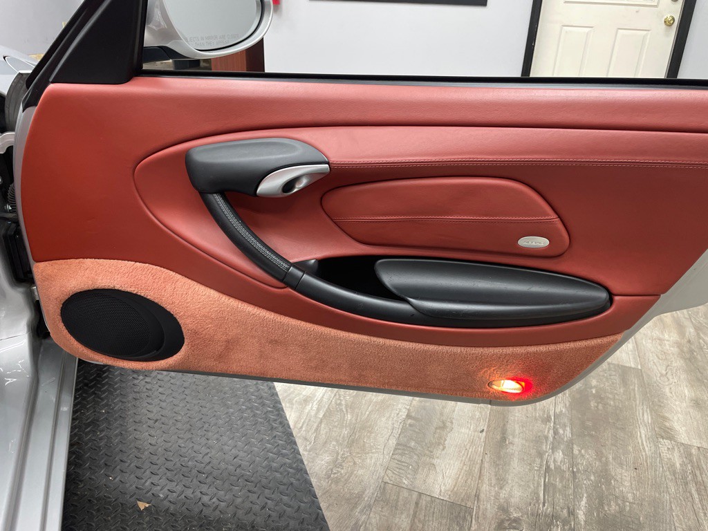 2000 Porsche Boxster Image 33