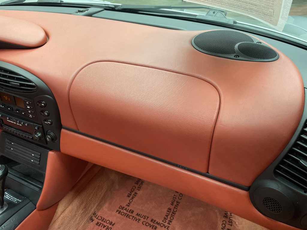 2000 Porsche Boxster Image 36