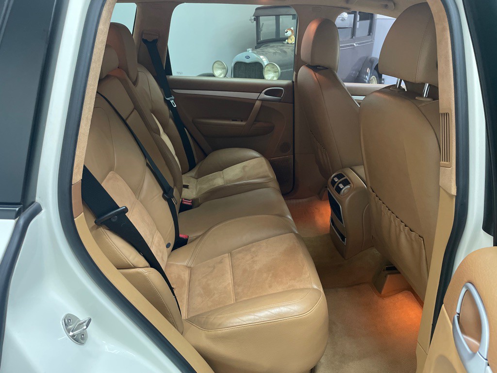 2009 Porsche Cayenne Image 15