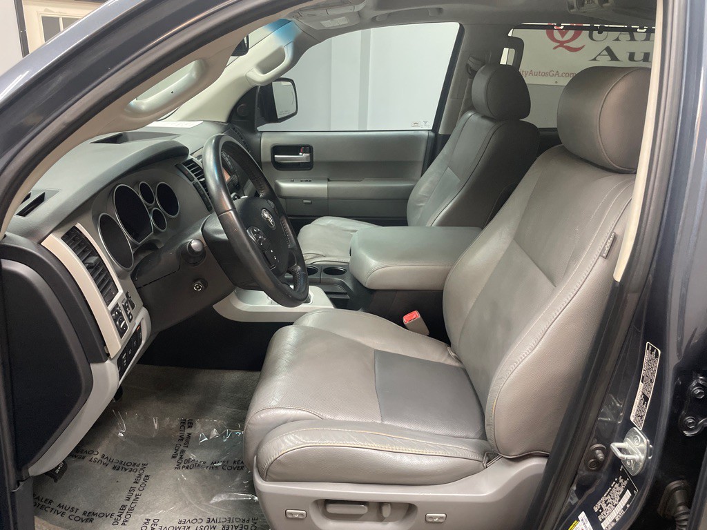 2008 Toyota Sequoia Image 2