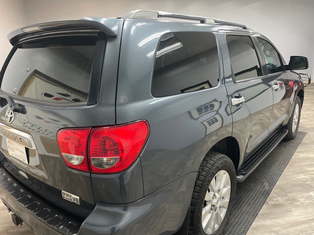 2008 Toyota Sequoia Image 10