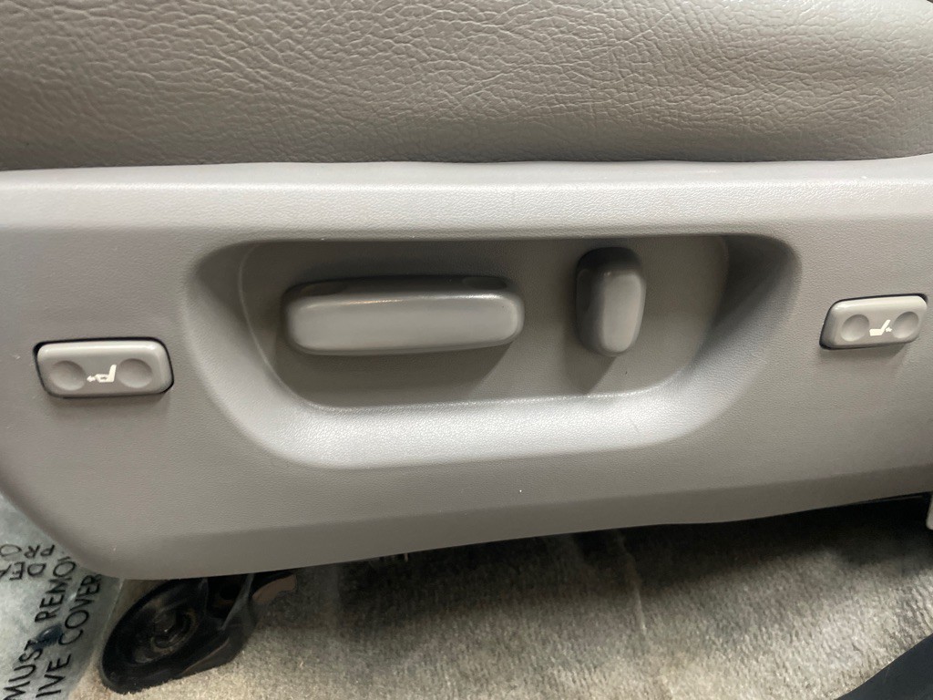 2008 Toyota Sequoia Image 19