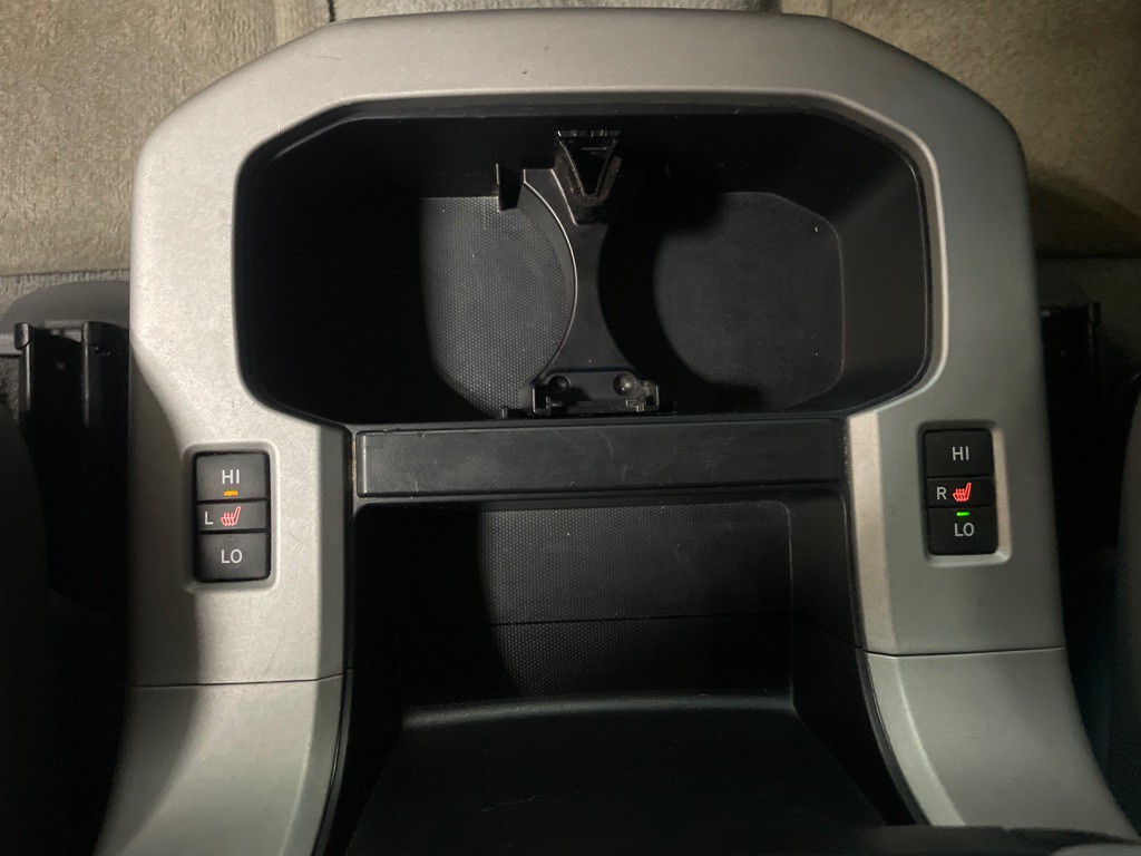 2008 Toyota Sequoia Image 36