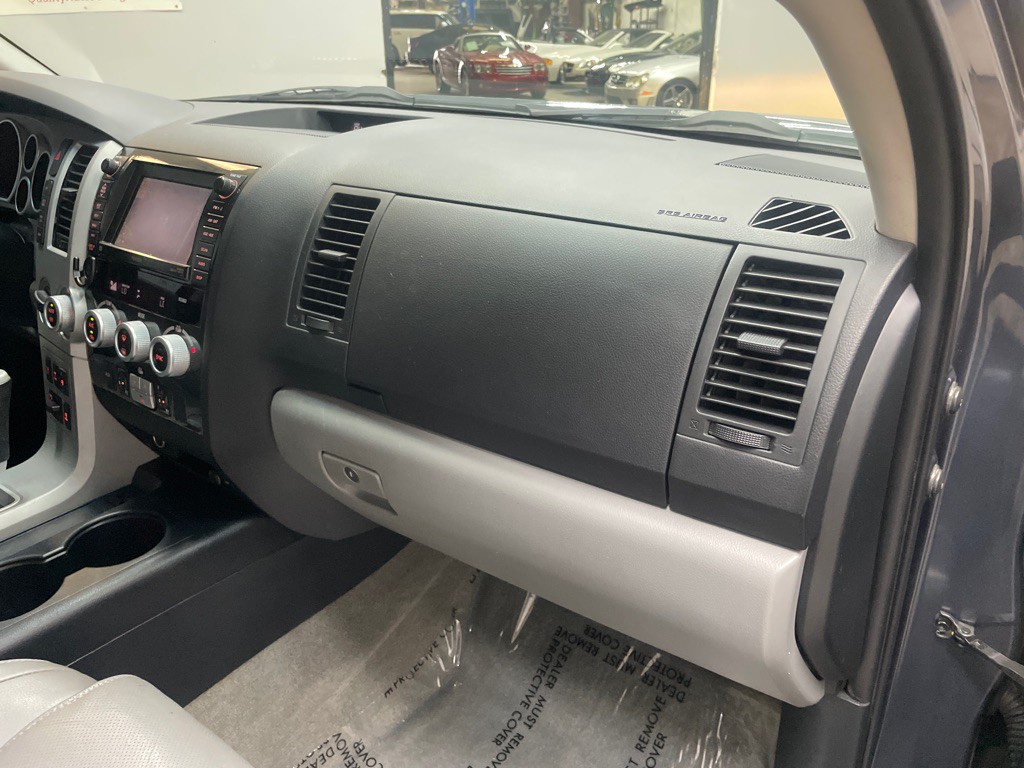 2008 Toyota Sequoia Image 48