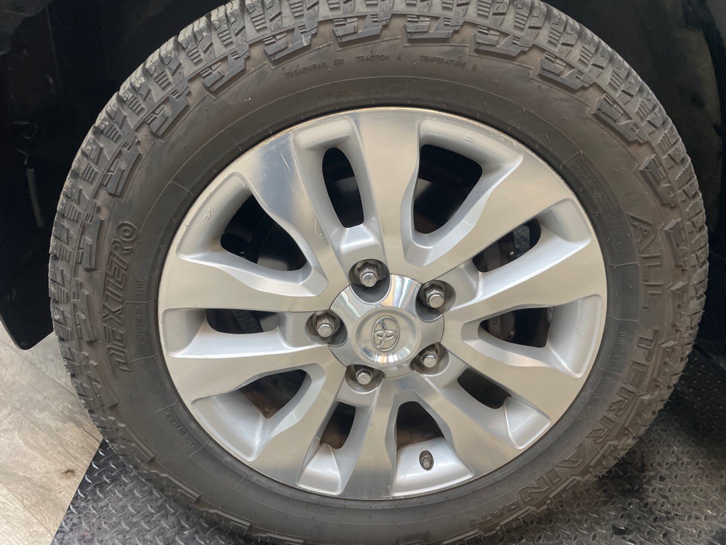 2008 Toyota Sequoia Image 65