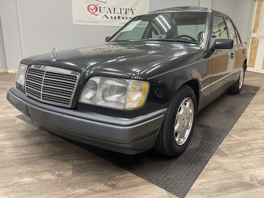 1994 Mercedes-Benz E-Class Image 5