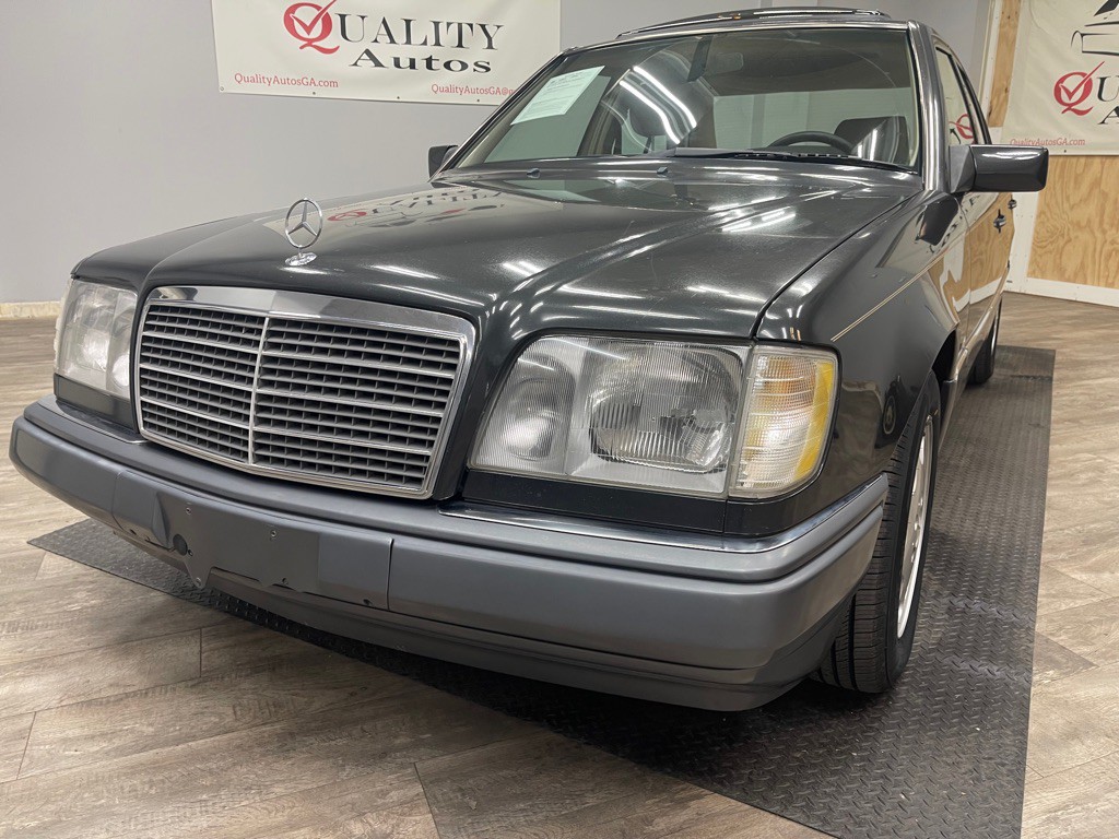 1994 Mercedes-Benz E-Class Image 6