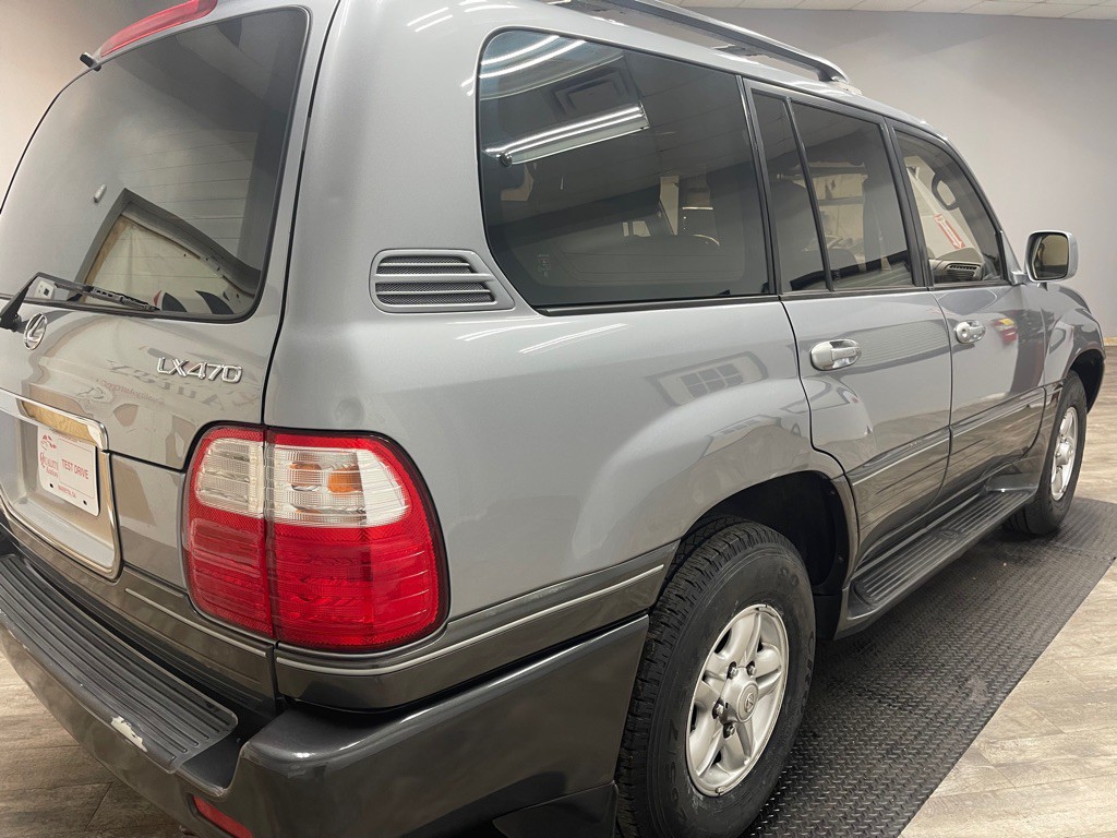 2002 Lexus LX Image 7