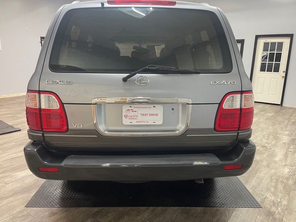 2002 Lexus LX Image 9