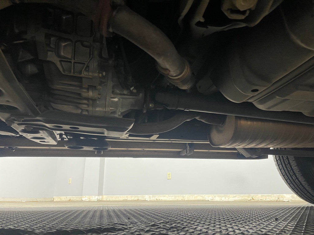 2002 Lexus LX Image 50
