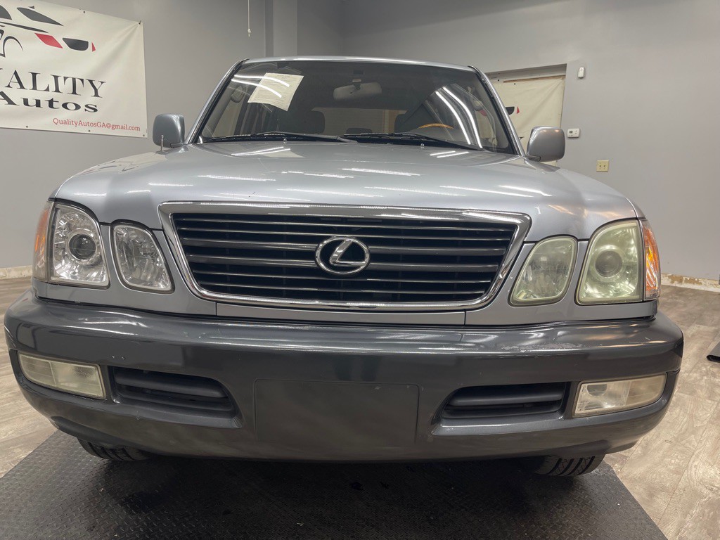 2002 Lexus LX Image 2