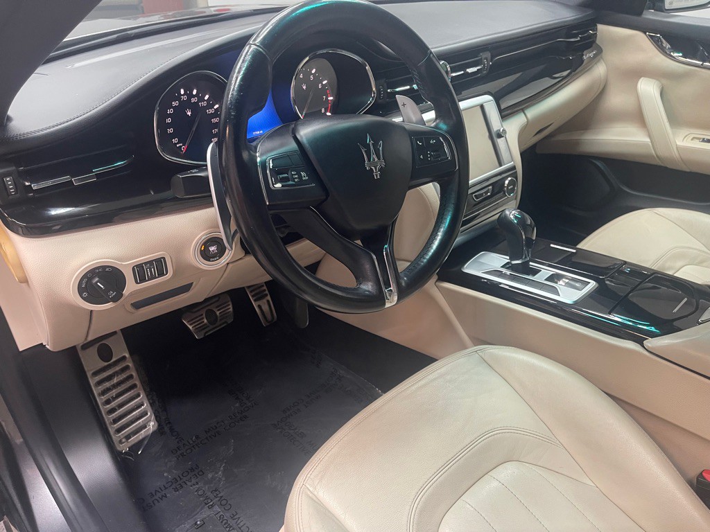 2015 Maserati Quattroporte Image 16