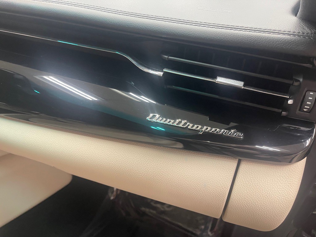 2015 Maserati Quattroporte Image 35