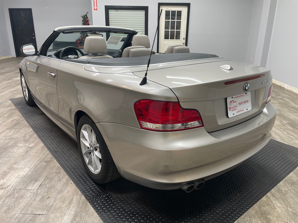 2010 BMW 1 Series Image 7