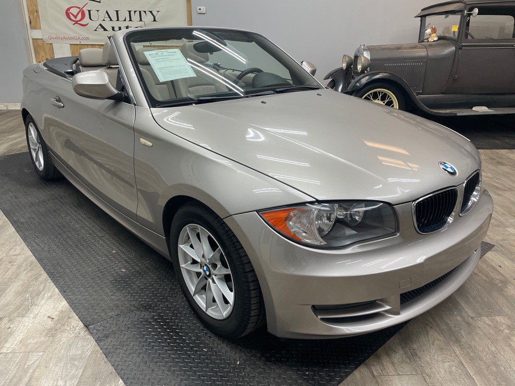 2010 BMW 1 Series Image 12