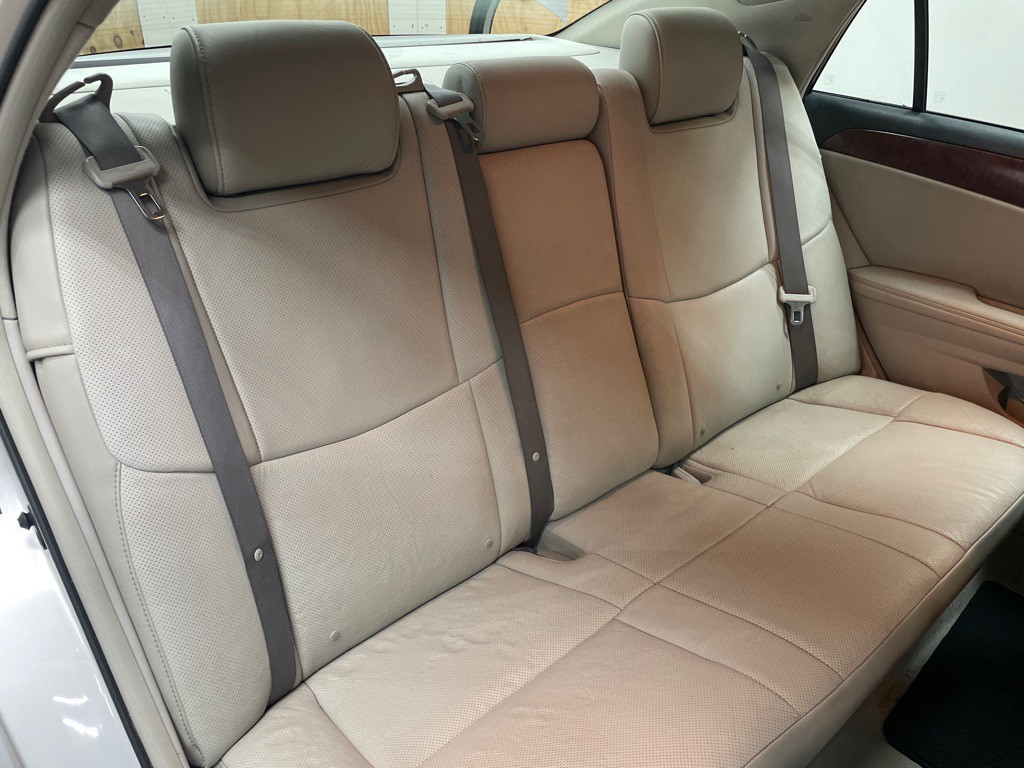 2011 Toyota Avalon Image 35