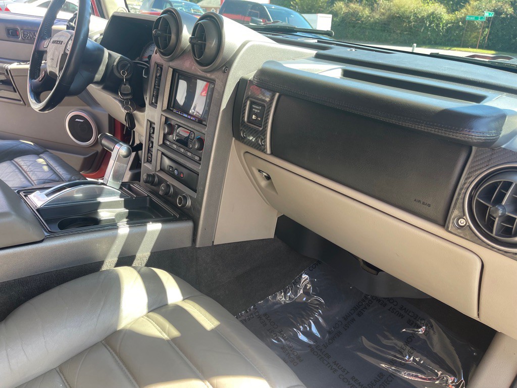 2003 HUMMER H2 Image 28