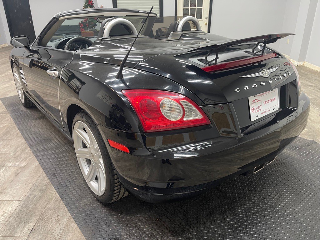 2005 Chrysler Crossfire Image 17