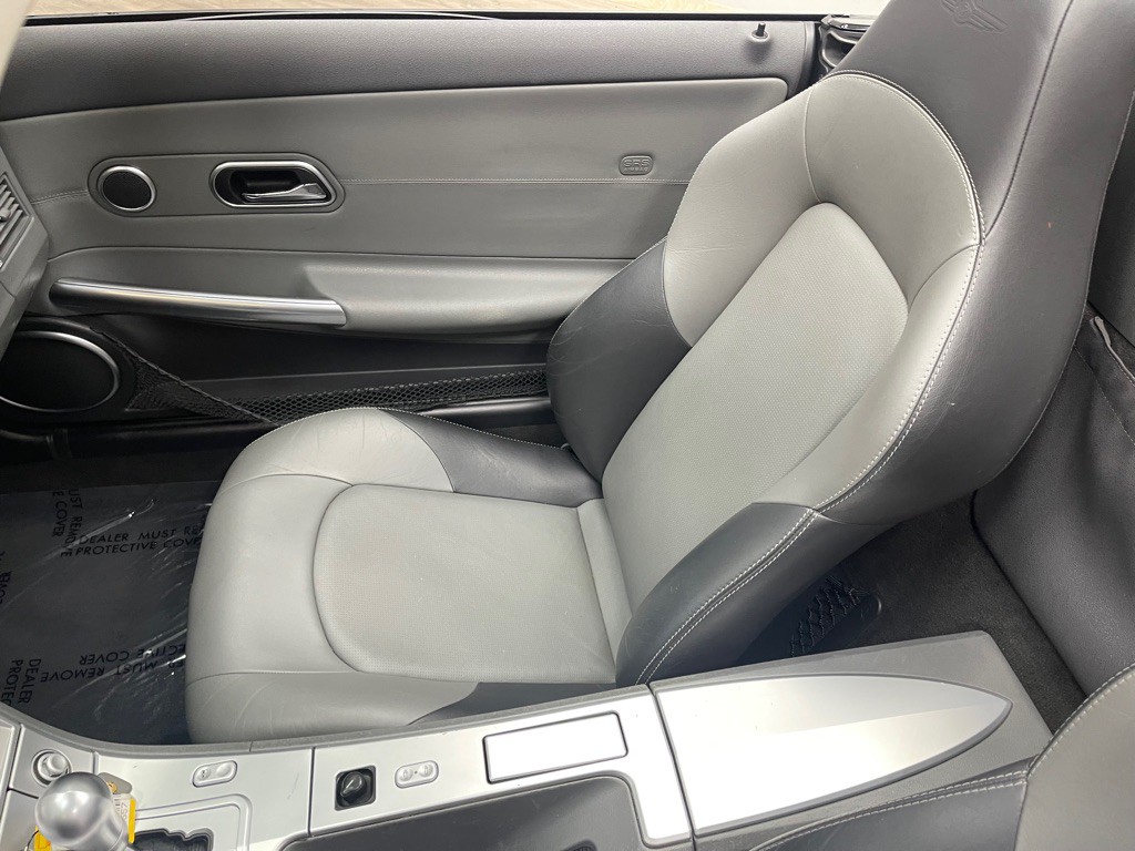 2005 Chrysler Crossfire Image 22
