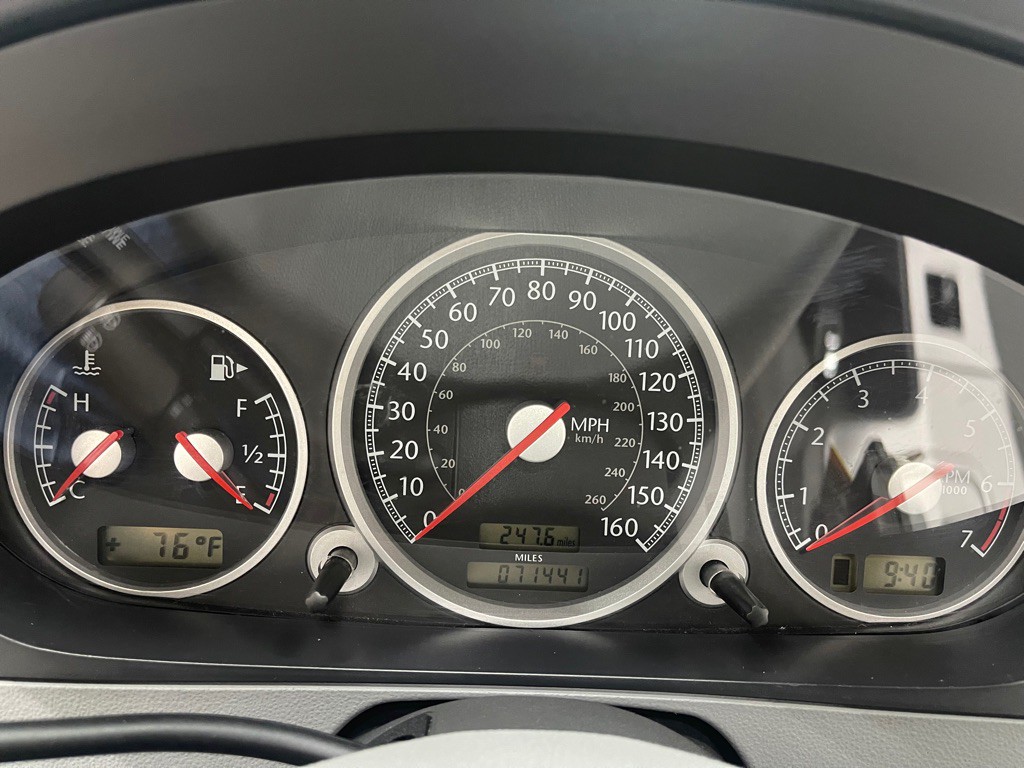 2005 Chrysler Crossfire Image 25