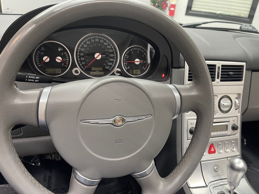 2005 Chrysler Crossfire Image 27