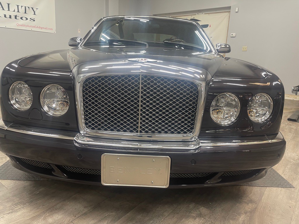 2005 Bentley Arnage Image 2