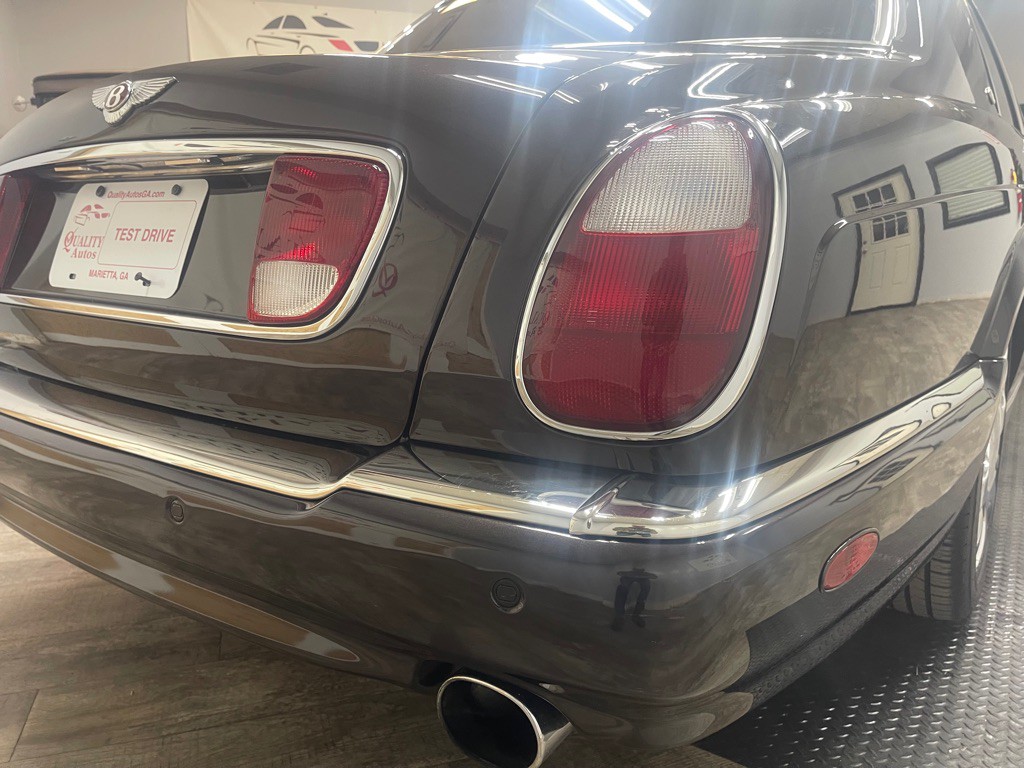 2005 Bentley Arnage Image 14