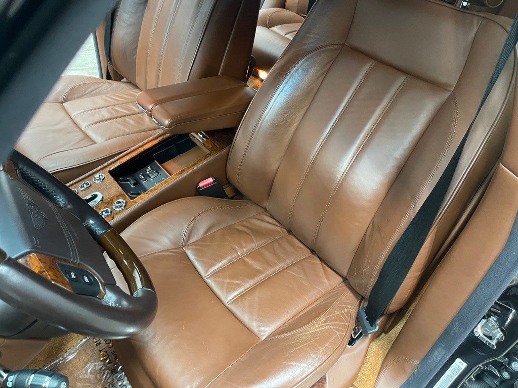 2005 Bentley Arnage Image 29