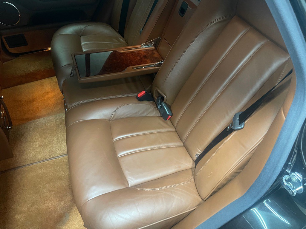 2005 Bentley Arnage Image 31