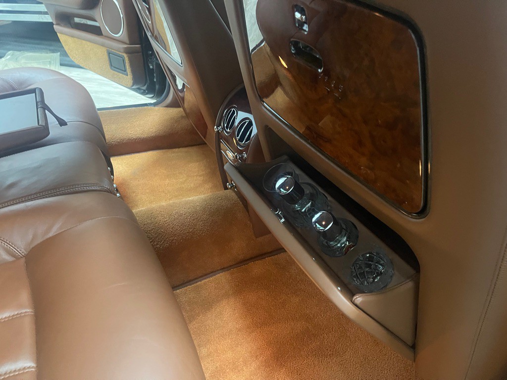 2005 Bentley Arnage Image 34