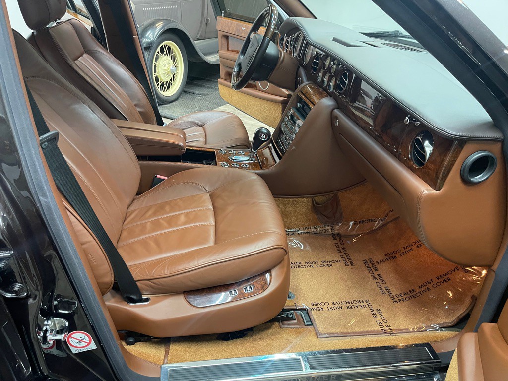 2005 Bentley Arnage Image 40
