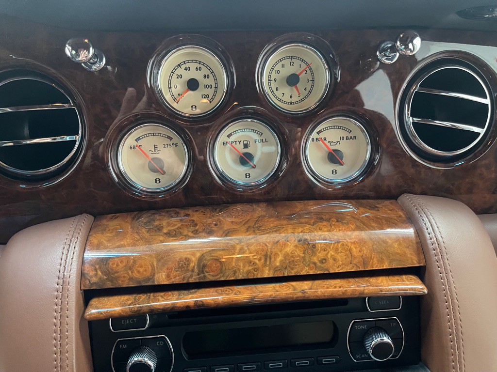 2005 Bentley Arnage Image 45