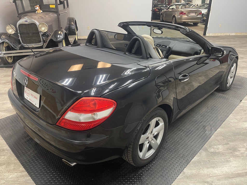 2006 Mercedes-Benz SLK-Class Image 7