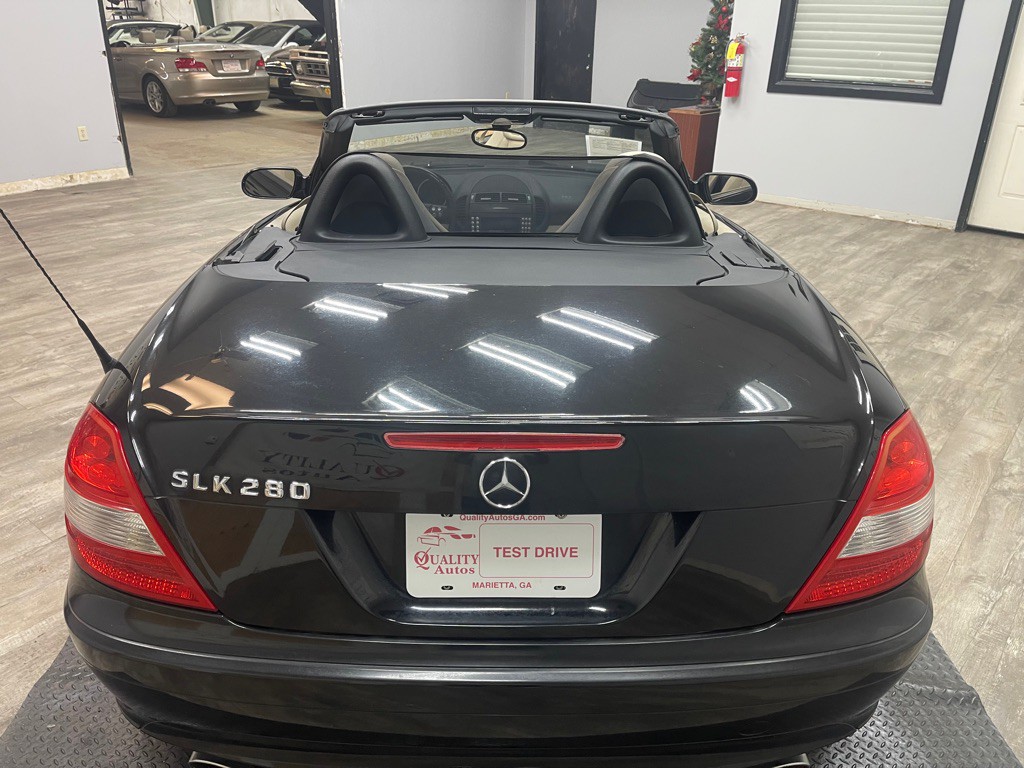 2006 Mercedes-Benz SLK-Class Image 9