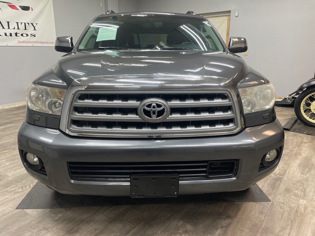 2011 Toyota Sequoia Image 16