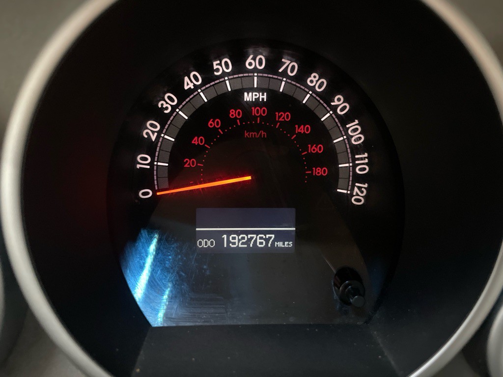 2011 Toyota Sequoia Image 22